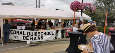 Stand duikschool Coral op Trammelant